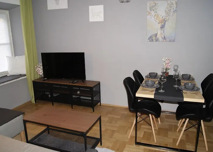 Under Castle Apartment