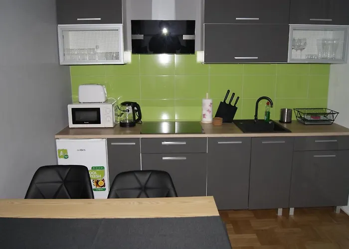 Under Castle Apartment *